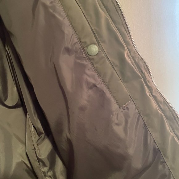 Basic Puffer Jacket - Picture 3 of 4